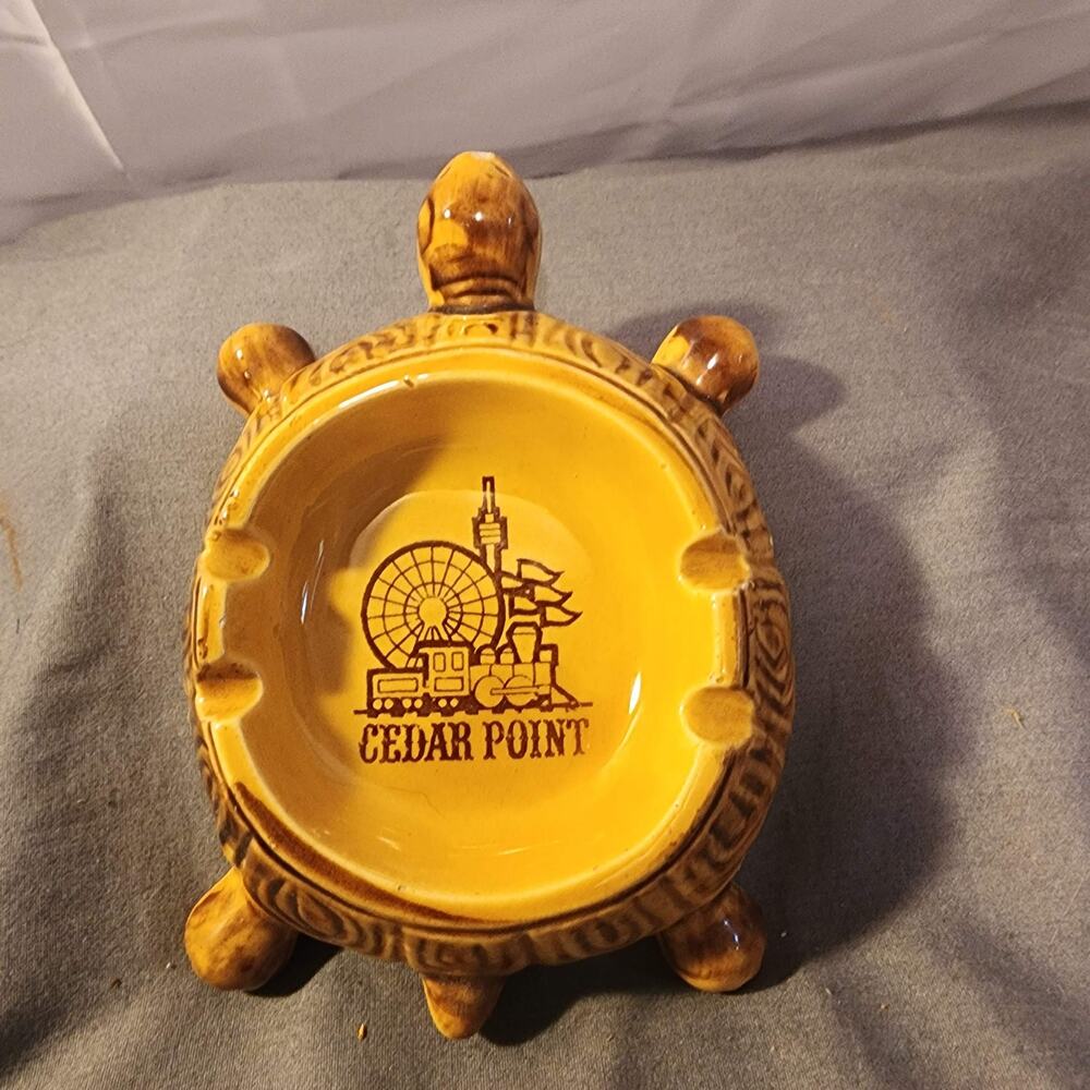Vintage Turtle Cedar Point Amusement Park Trinket Ashtray